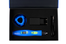 EDUstick SOLO 3D pen box contents — pen, stand, stencils, filament starter set
Child using EDUstick SOLO 3D pen, EN71 certified, parental lock, power adapter and USB-C cable included